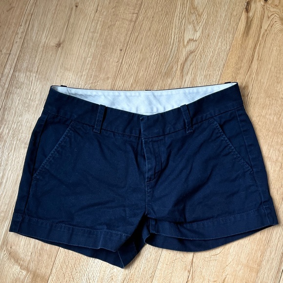 Uniqlo size 2 shorts - Picture 5 of 5